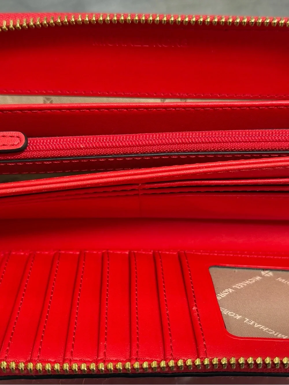 🔥Michael Kors Jet Set Continental Pebble Leather Travel Wallet🔥